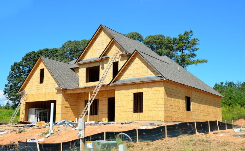 Zgodnie z aktualnymi przepisami nowo wznoszone domy muszą być ekonomiczne.
